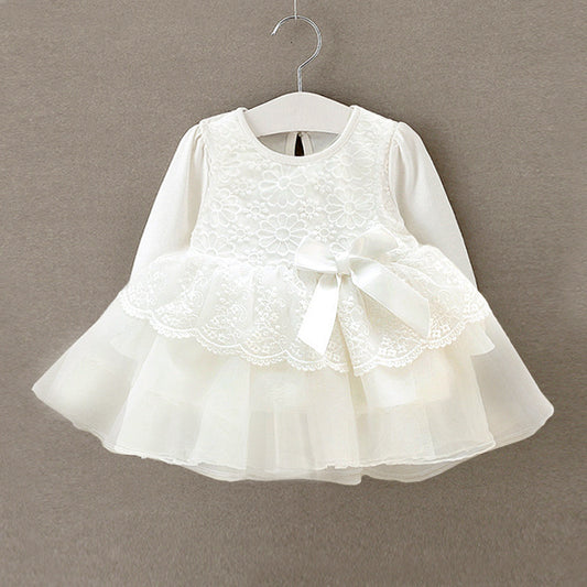 Babykleid mit Spitze