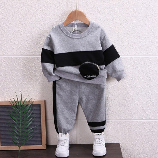 Baby Jungen Pullover im kindlichen Stil mit Streifen