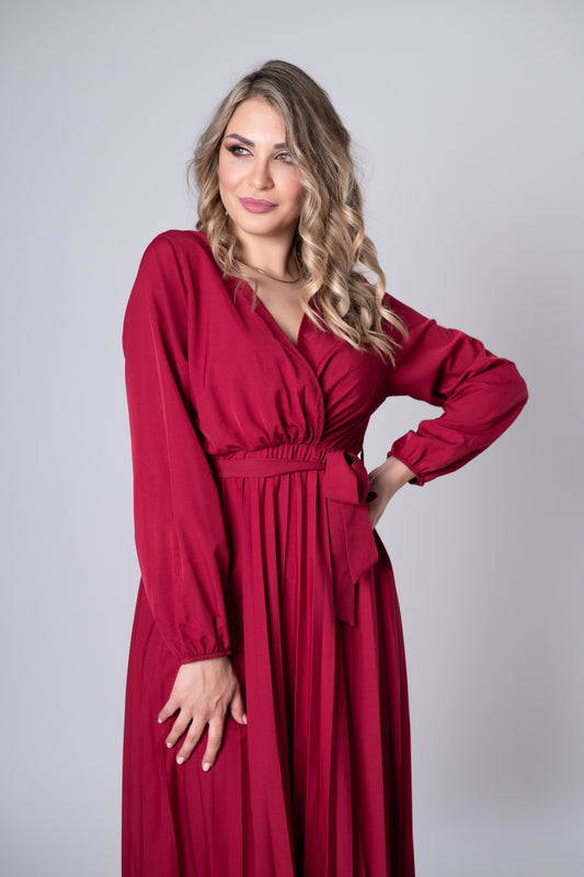 Wickelkleid in Bordeaux mit Gürtel