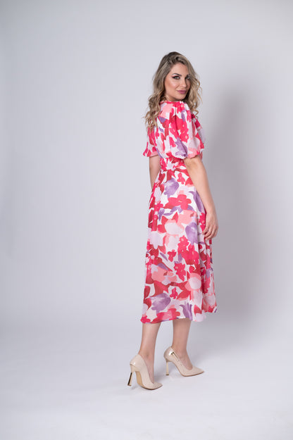 Gedrucktes Maxikleid mit kurzen Ärmeln