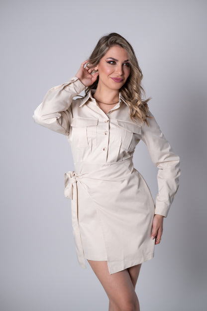 Einfaches Damenkleid