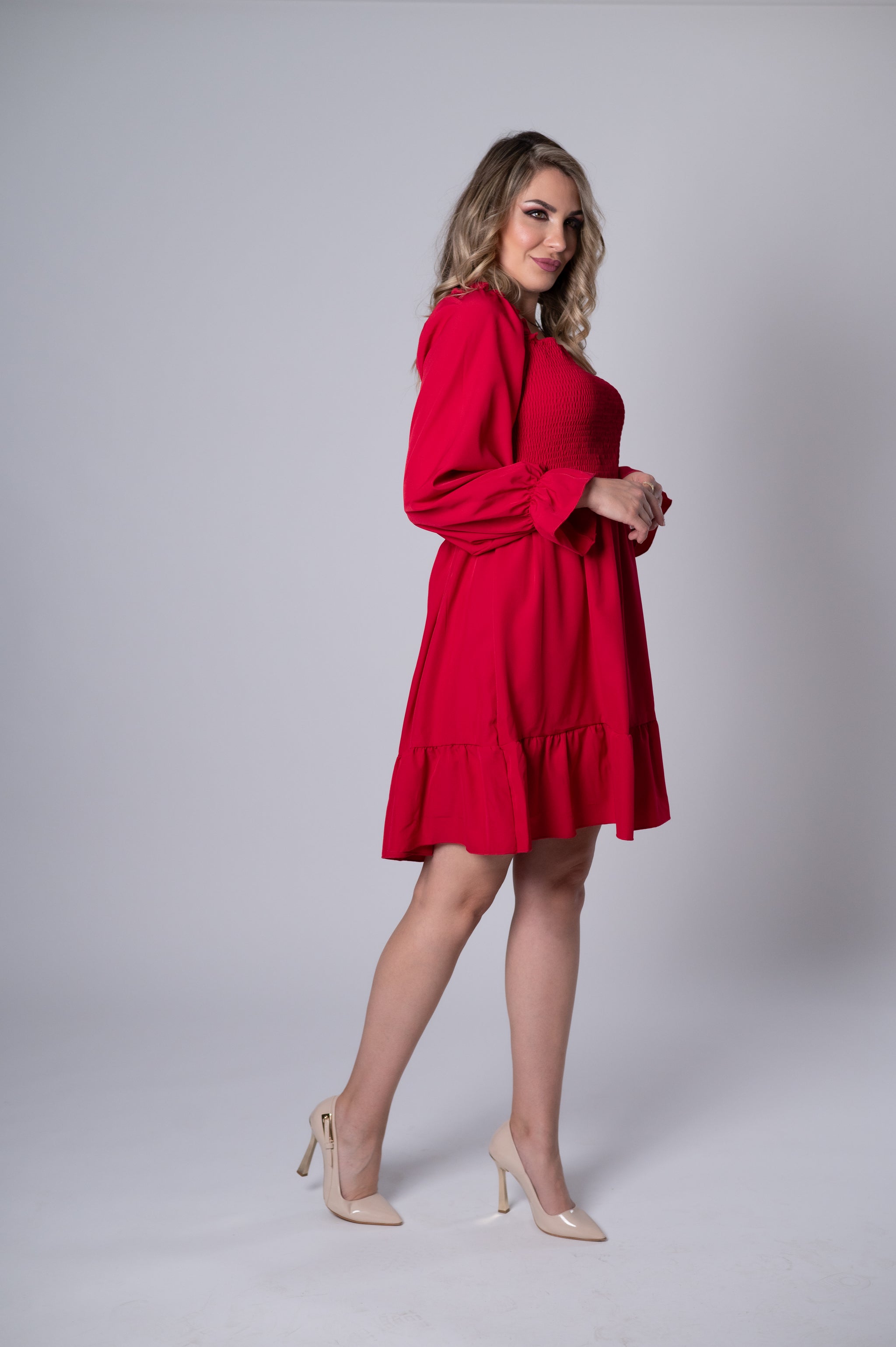 Wickelkleid in Bordeaux mit Gürtel