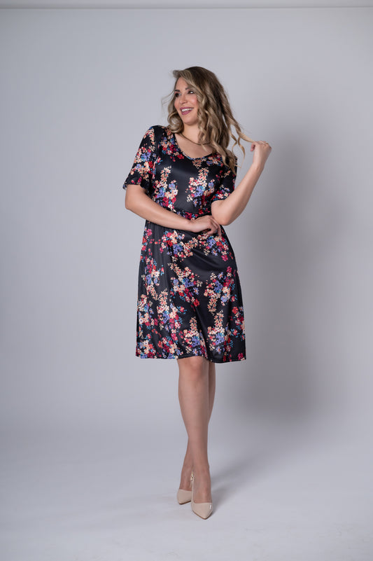 Florales Kleid mit V-Ausschnitt