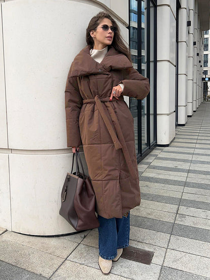 **Modischer Langmantel mit Revers : Winter Baumwolljacke für Damen mit Taschen und Schnürdesign**